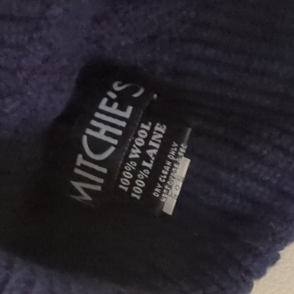 Fox Fur Navy Beanie - Picture 4 of 5